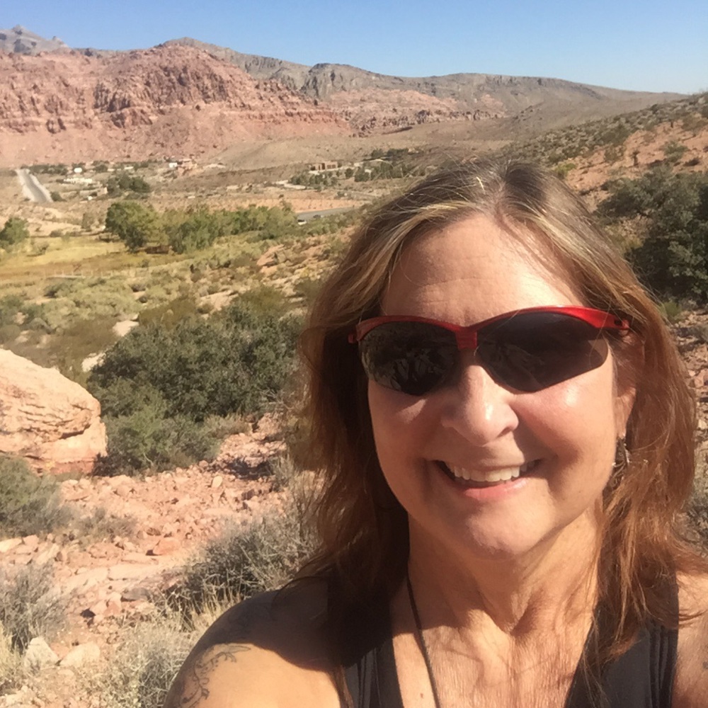 Hi from Lois’ Closet!